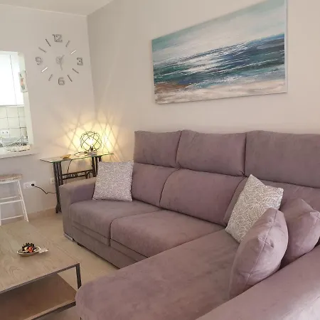 Apartment Sunny & New In *
